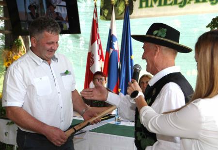 59. DAN HMELJARJEV - TABORČANA NA ČELU SLOVENSKIH HMELJARJEV 2